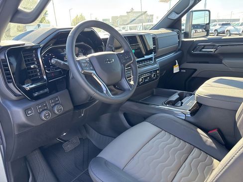 New 2025 Chevrolet Silverado 2500 ZR2 w/ Technology Package image 17