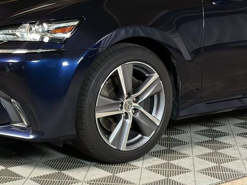 Used 2018 Lexus GS 350 AWD w/ Premium Package image 4
