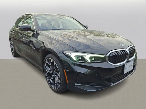 Used 2025 BMW 330i xDrive Sedan w/ Premium Package AWD/4WD image 2