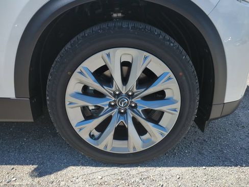 Used 2026 MAZDA CX-90 3.3 Turbo w/ Preferred Package AWD/4WD image 12