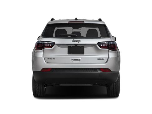 New 2026 Jeep Compass Latitude image 5