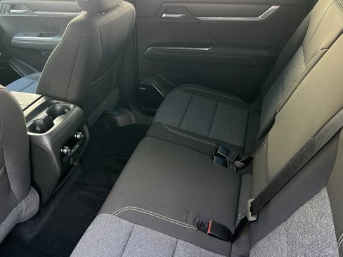 New 2026 GMC Acadia Elevation AWD/4WD image 9