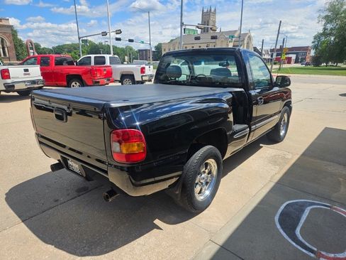 Used 1999 GMC Sierra 1500 SLE w/ Convenience Plus Group RWD image 4