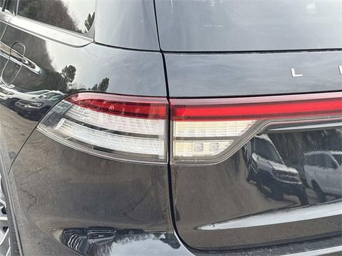 New 2026 Lincoln Aviator Premiere w/ Jet Appearance Package image 11