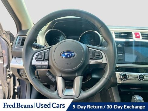 Used 2017 Subaru Legacy 2.5i Premium w/ Moonroof Package AWD/4WD image 16
