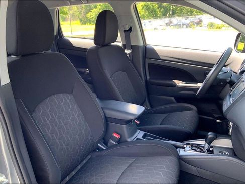 Used 2025 Mitsubishi Outlander Sport ES AWD/4WD image 7