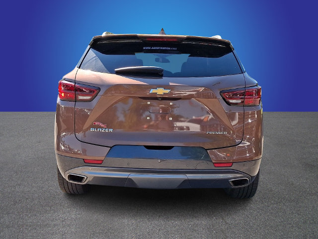 Used 2023 Chevrolet Blazer Premier FWD image 5