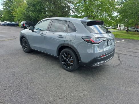 Used 2024 Honda HR-V Sport image 5