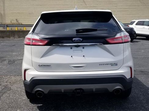 Used 2019 Ford Edge Titanium w/ Equipment Group 301A AWD/4WD image 6