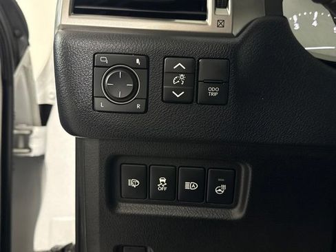 Certified 2023 Lexus GX 460 Premium w/ Premium Package AWD/4WD image 29