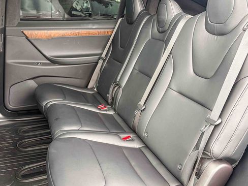 Used 2020 Tesla Model X Long Range image 17