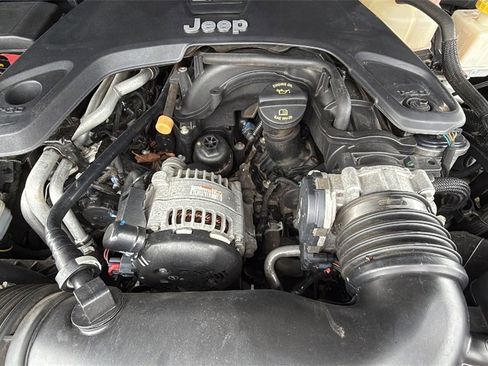 Used 2021 Jeep Gladiator Rubicon image 25