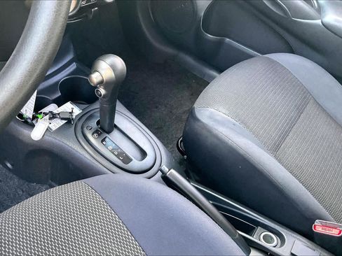Used 2012 Nissan Versa FWD image 12
