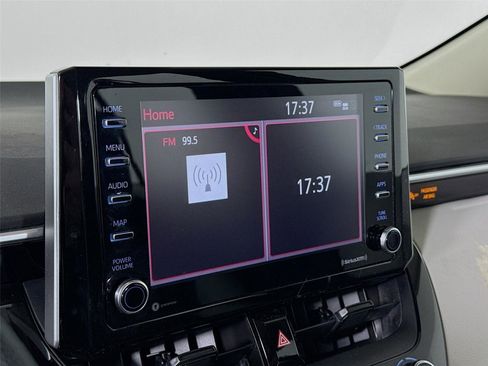 Used 2021 Toyota Corolla LE image 14