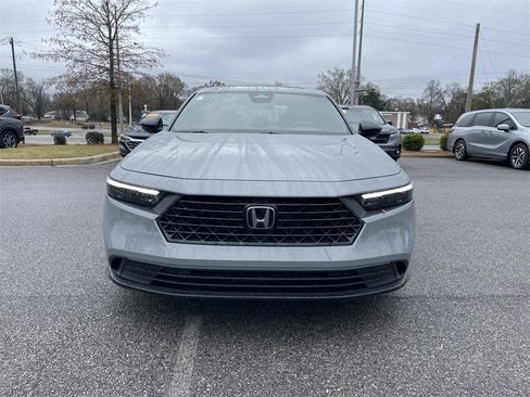 Used 2024 Honda Accord Sport image 8