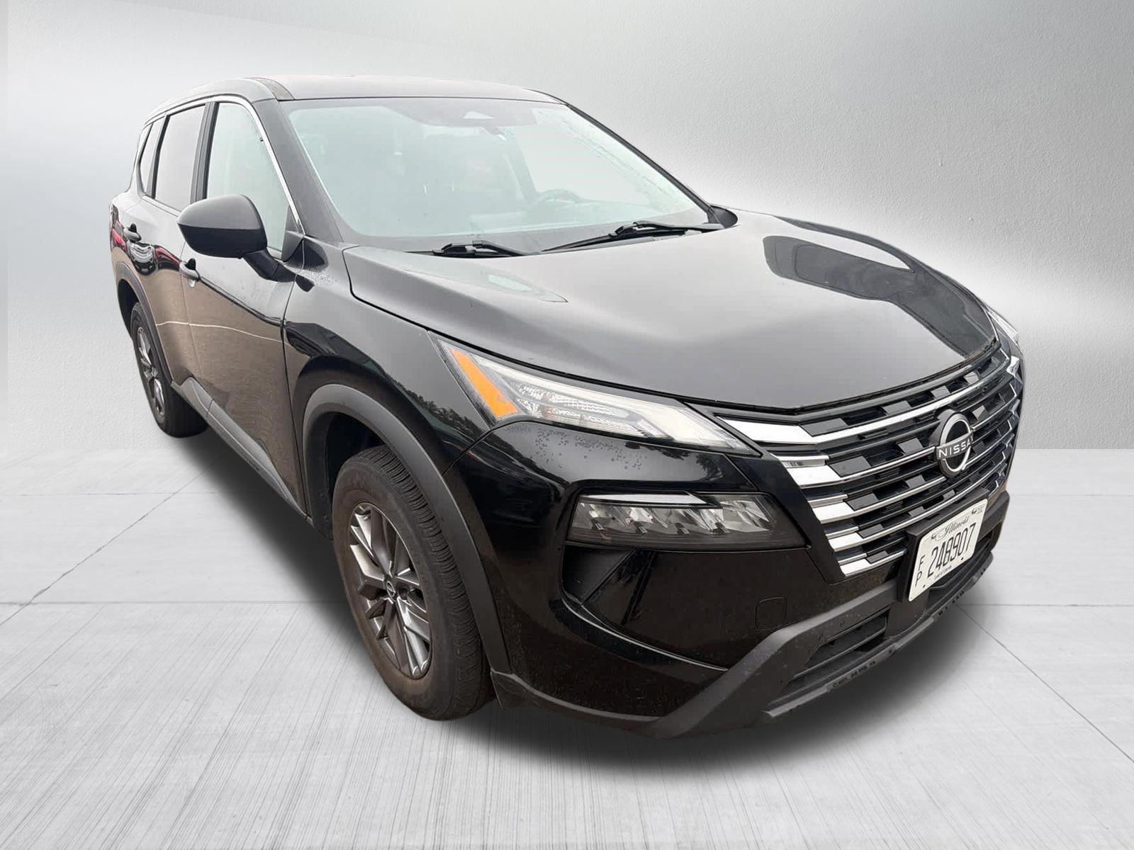 Used 2024 Nissan Rogue S AWD/4WD image 4