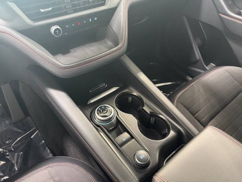 Used 2025 Ford Explorer ST-Line w/ ST-Line Street Pack AWD/4WD image 10