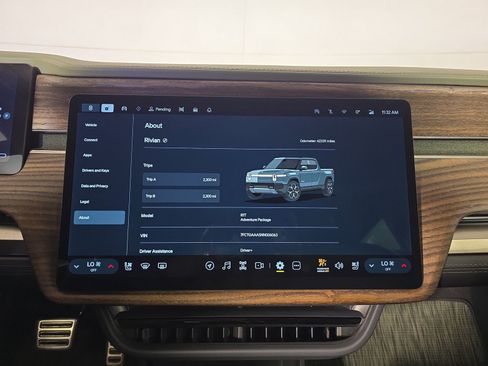 Used 2022 Rivian R1T Adventure AWD/4WD image 27