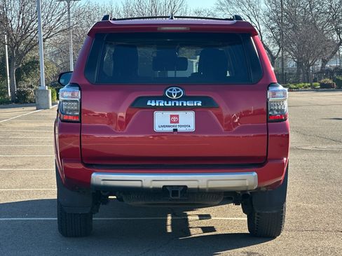 Certified 2021 Toyota 4Runner TRD Off-Road Premium image 5