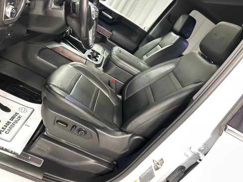 Used 2020 GMC Sierra 2500 Denali w/ Denali Ultimate Package image 12