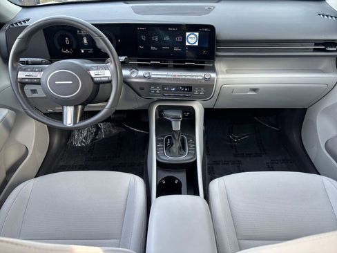 Used 2025 Hyundai Kona SEL image 29