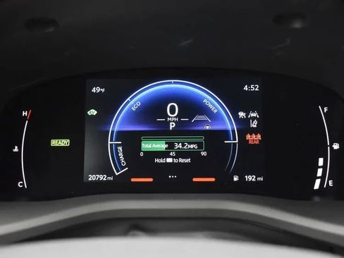 Used 2025 Toyota Camry LE image 26