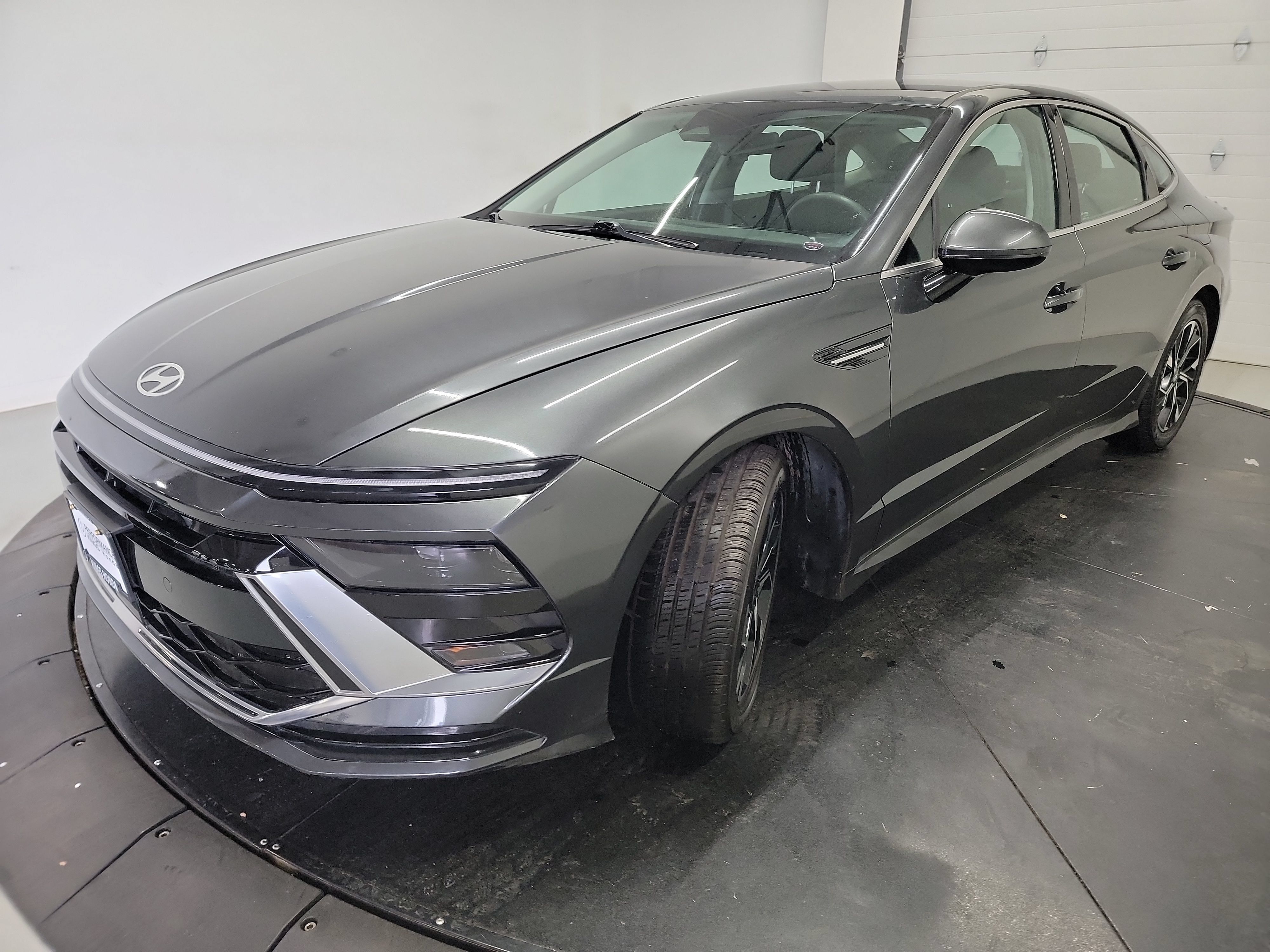 Used 2024 Hyundai Sonata SEL FWD image 3