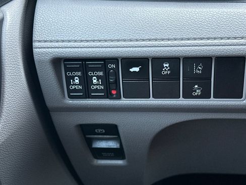 Used 2018 Honda Odyssey EX-L image 23