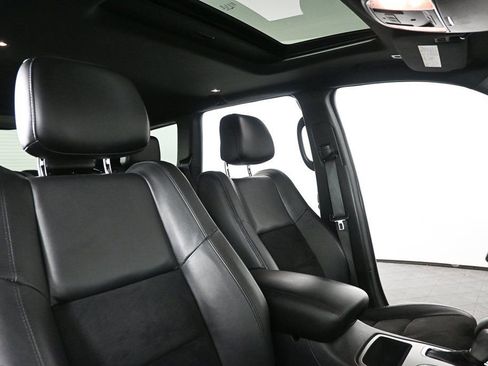 Used 2019 Jeep Grand Cherokee Altitude image 22