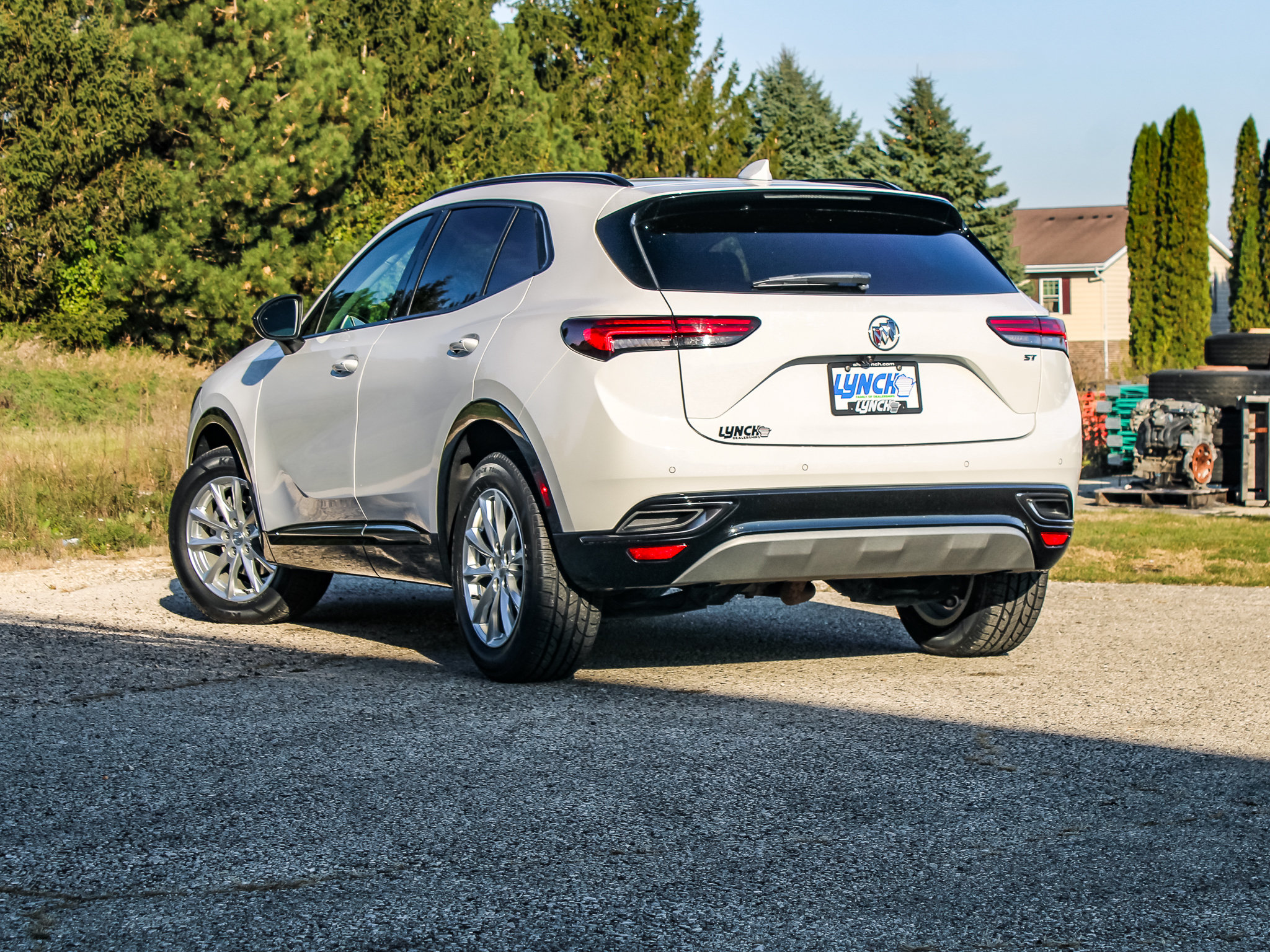 Used 2021 Buick Envision Essence w/ Sport Touring Package AWD/4WD image 10