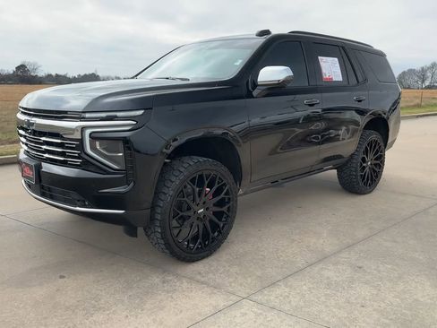 Used 2025 Chevrolet Tahoe Premier image 5