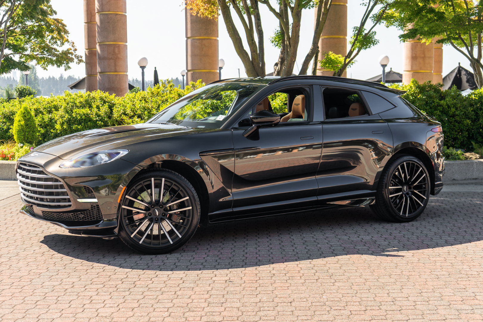 Used 2023 Aston Martin DBX 707 AWD/4WD image 41