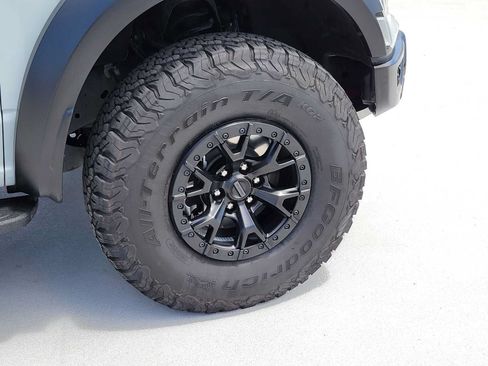 Used 2023 Ford F150 Raptor w/ Equipment Group 802A Raptor R AWD/4WD image 9