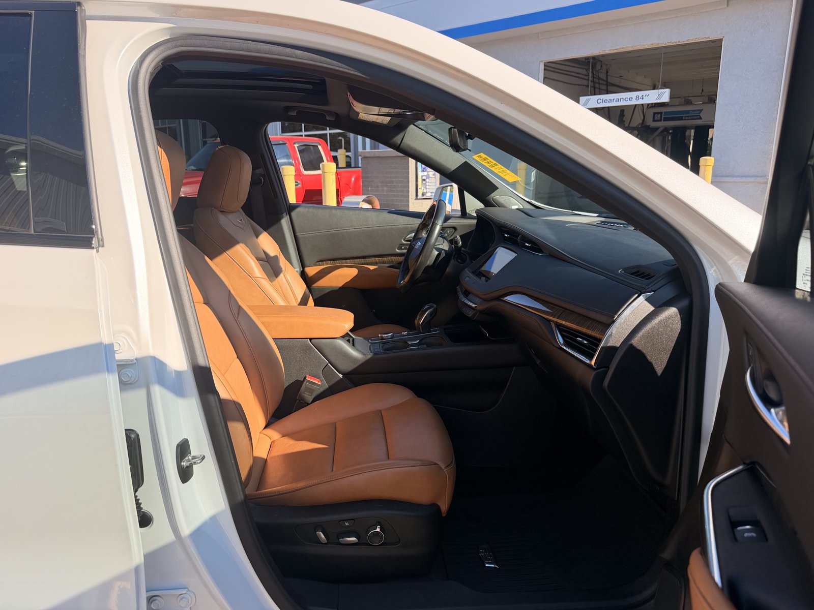 Used 2019 Cadillac XT4 Sport AWD/4WD image 33