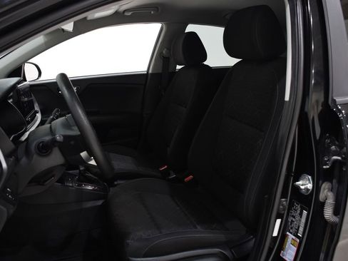 Used 2023 Kia Rio LX image 20