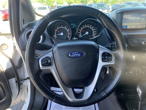 Used 2016 Ford Fiesta SE w/ Equipment Group 201A FWD image 12