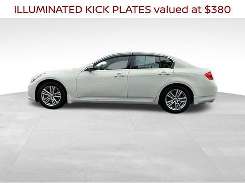 Used 2013 INFINITI G37 Journey w/ Premium Pkg image 7