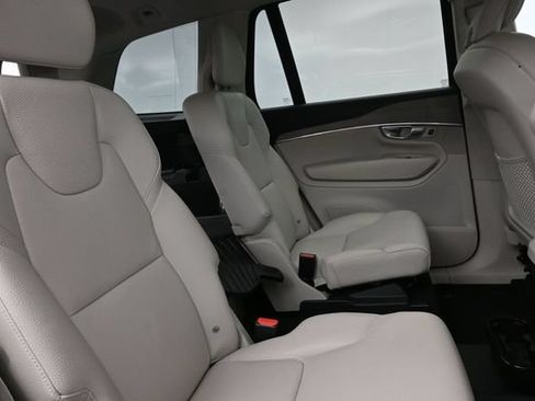 Used 2023 Volvo XC90 B6 Plus w/ Protection Package AWD/4WD image 33