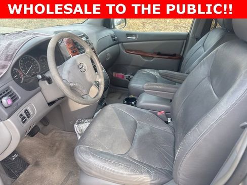 Used 2004 Toyota Sienna XLE image 9