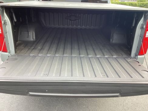 Used 2025 Chevrolet Silverado 1500 High Country w/ Z71 Off-Road Package image 4