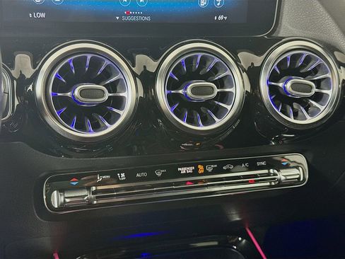 Used 2021 Mercedes-Benz GLA 250 image 16