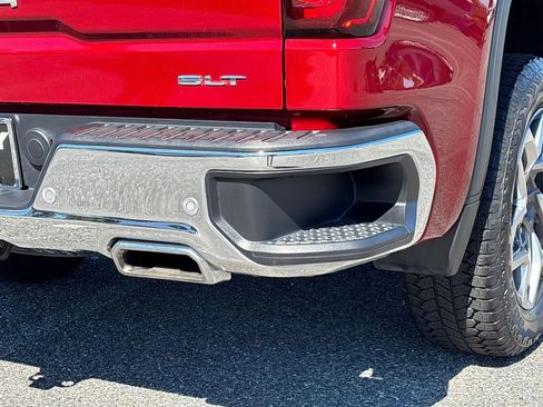 Used 2023 GMC Sierra 1500 SLT w/ SLT Premium Plus Package image 44