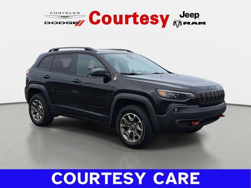 Used 2020 Jeep Cherokee Trailhawk w/ Cold Weather Group AWD/4WD image 1