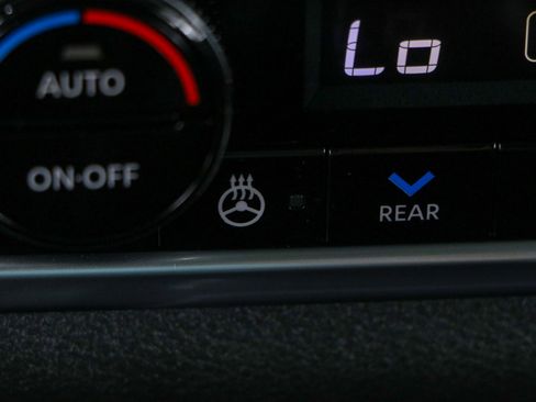 Used 2023 Nissan Rogue Platinum w/ Platinum Premium Package image 22