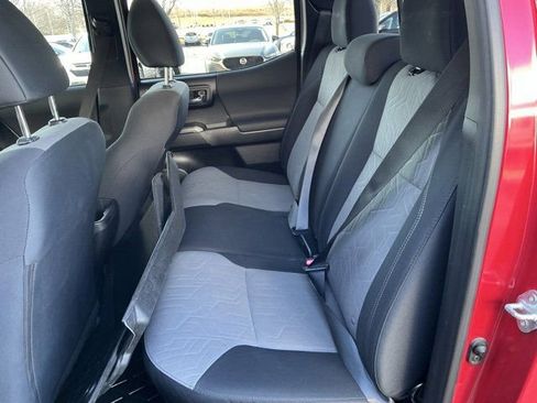 Used 2022 Toyota Tacoma TRD Off-Road w/ Technology Package image 14