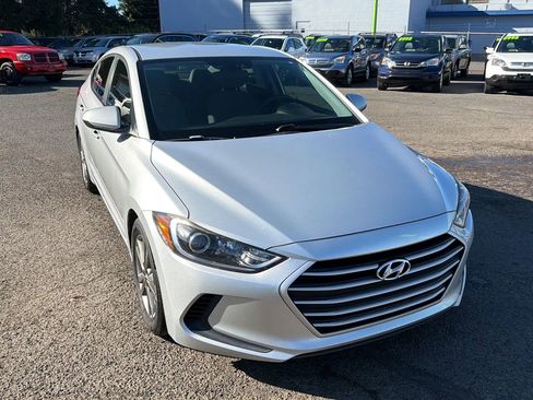 Used 2018 Hyundai Elantra SEL FWD image 1