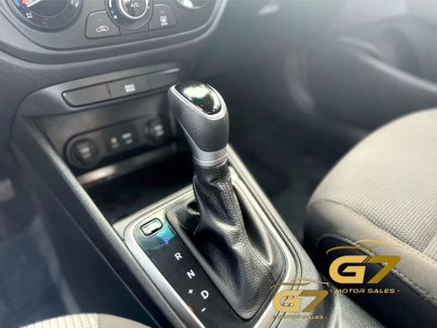 Used 2019 Hyundai Accent SE w/ Cargo Package FWD image 22