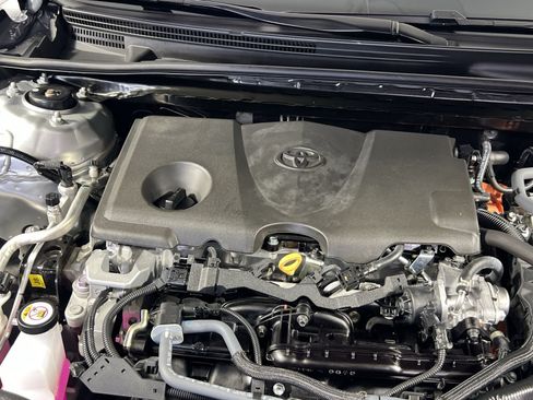 Used 2025 Toyota Camry LE FWD image 30