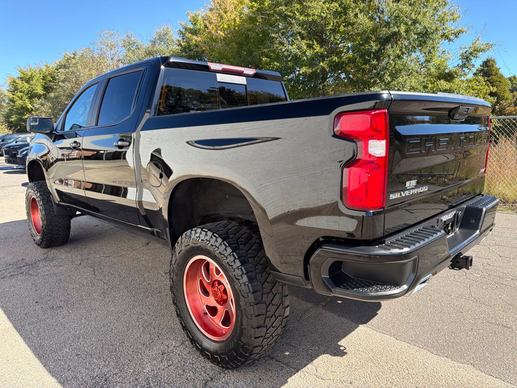 Used 2020 Chevrolet Silverado 1500 RST AWD/4WD image 4