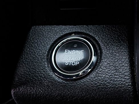 Used 2021 Ford Expedition Limited AWD/4WD image 29